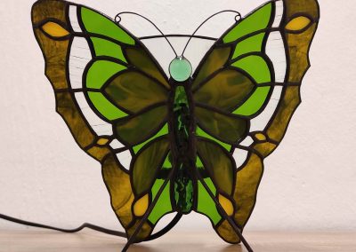 Lampa tiffany technikou Zelený motýl 2